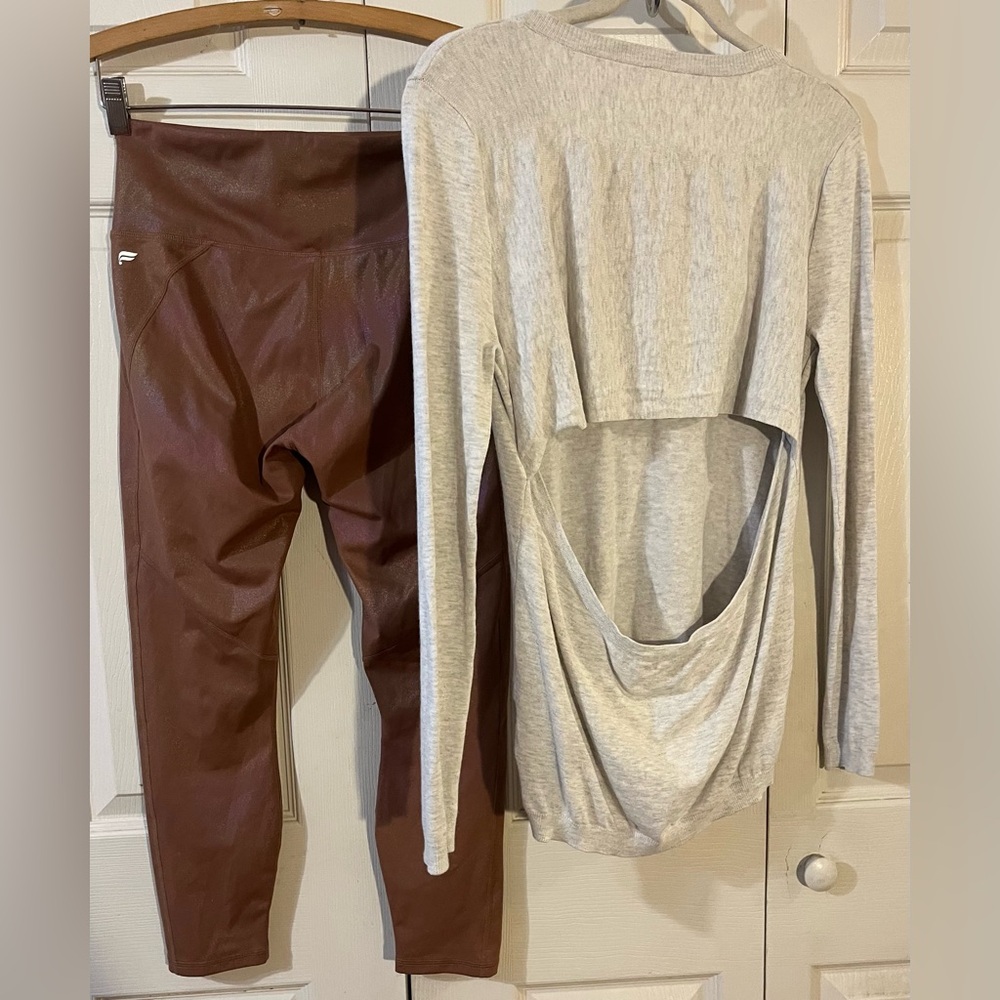 Fabletics Long Sleeve/Open Back Crew Neck Top(S) & High Shine Leggings Bronze(S)